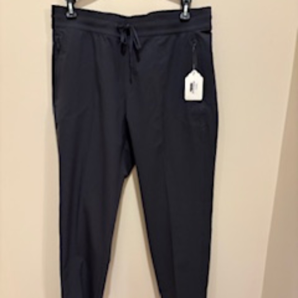 Kuhl 6292 Freeflex Metro Pants, Black. Size Small - Regular. NWT
